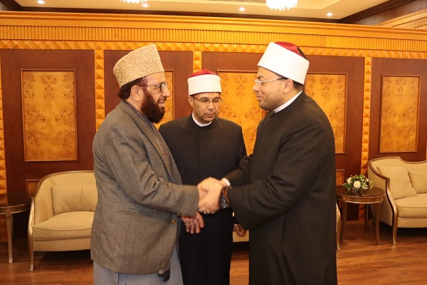 وصول وزير الشؤون الدينية الباكستاني إلى القاهرة للمشاركة في مؤتمر المجلس الأعلى للشؤون الإسلامية