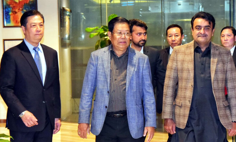 وزير خارجية ميانمار يبدأ زيارة رسمية إلى باكستان لتعزيز العلاقات الثنائية